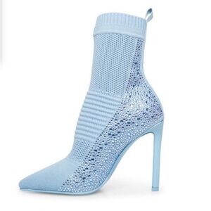 Steve Madden : Light Blue Maxwelle Bootie | Size 6.5 | NWT 💙✨